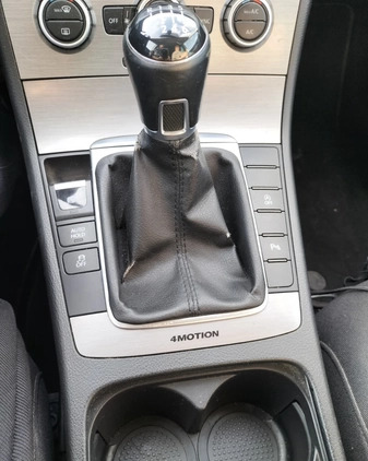 Volkswagen Passat cena 37800 przebieg: 209000, rok produkcji 2012 z Toruń małe 137